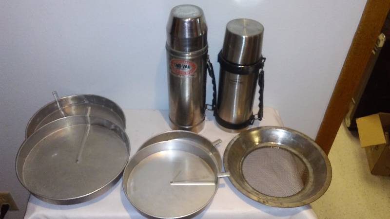 lot 108 image: Pantry Lot, Thermos (2) and Vintage sifter and cake pans (4)