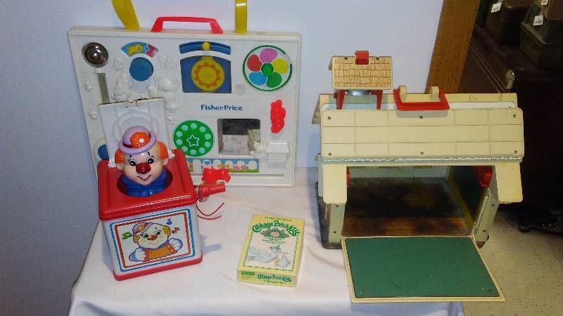 lot 136 image: Vintage Fisher Price (3) Play Family School, Jack in the box, Activity Center