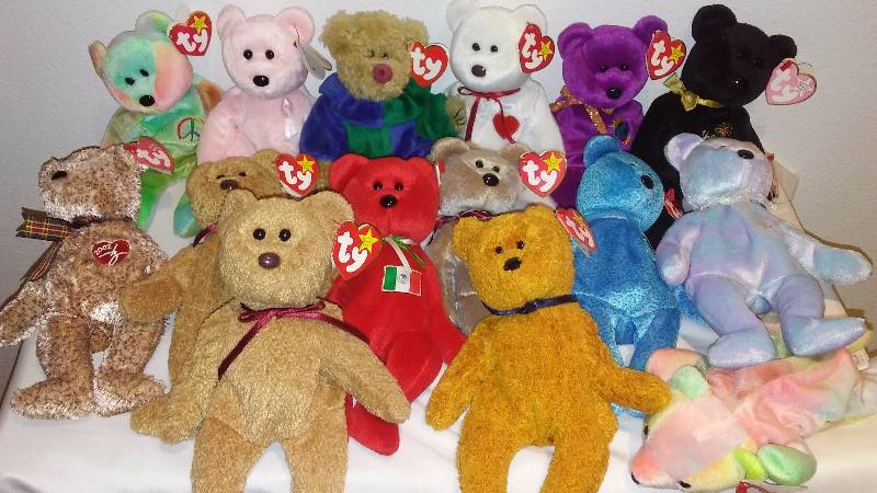 lot 140 image: Beanie Baby Bear Collection (15) Displayed only, never played with, Heart Tags, All with Tush Tags