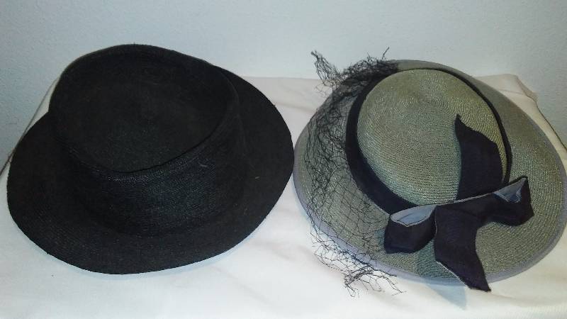 lot 149 image: Vintage Womens Hats (2)