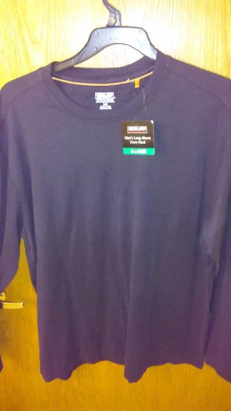 lot 170 image: Kirkland XL Mens Long Sleeve NWT