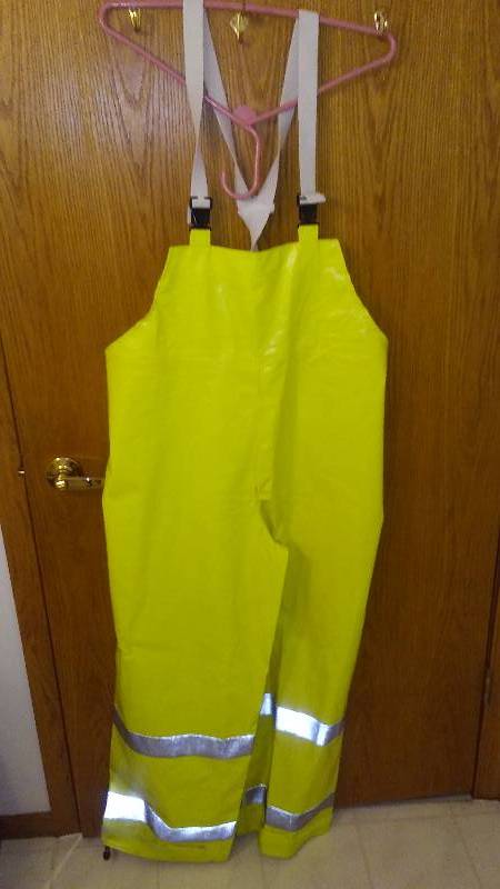 lot 183 image: Safety Bibs, XL, New without tags Rubber