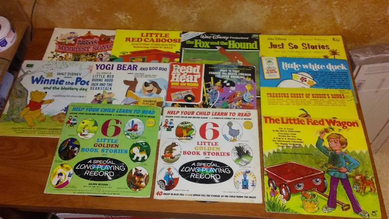 lot 191 image: Childrens Albums (12)