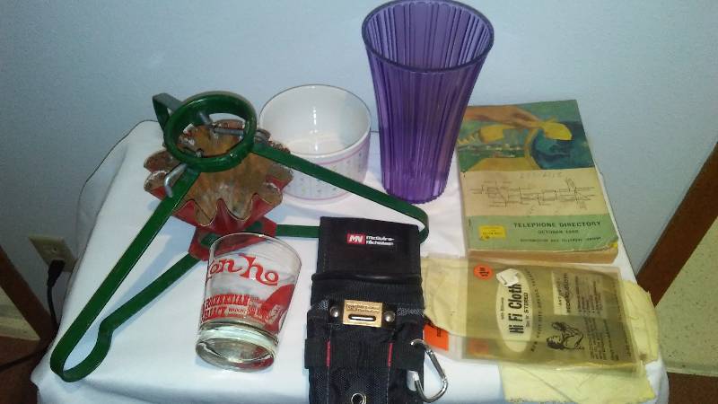 lot 213 image: Vintage Christmas Tree Stand  and more
