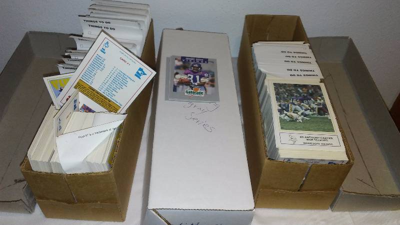 lot 226 image: Minnesota Viking Trading Cards (approx. 1500)