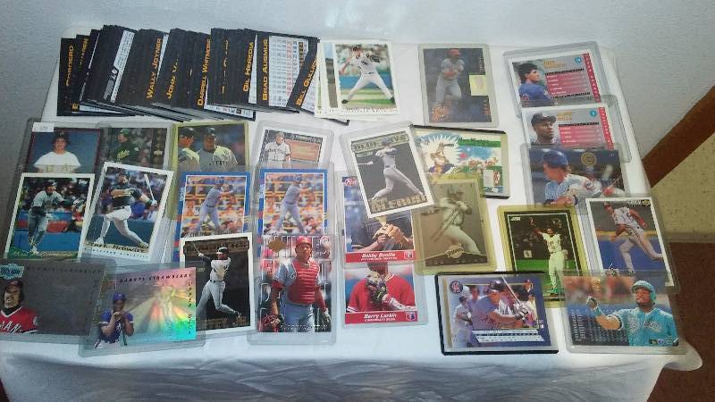 lot 249 image: Baseball Cards, Ken Griffey Jr., Mark McGuire