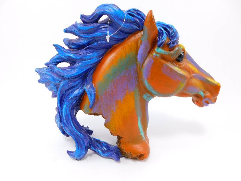lot 6 image: Decorative Horse Head