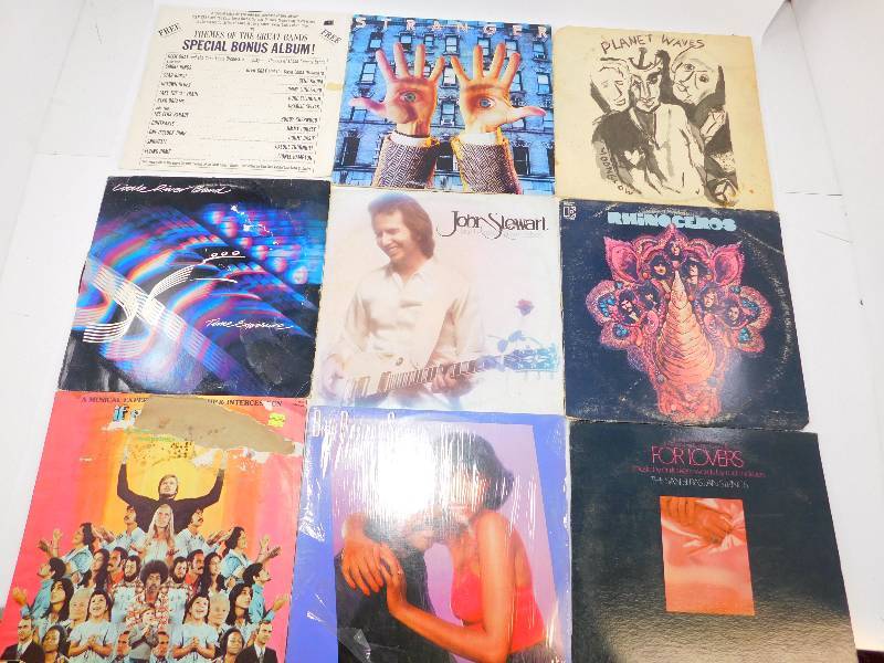 lot 22 image: Lot of Vinyl Record Albums