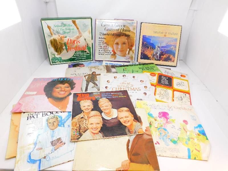 lot 24 image: Lot of Vinyl Record Albums