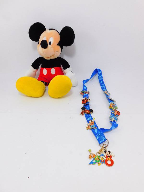 lot 34 image: Mickey Mouse and Disney Collectibles