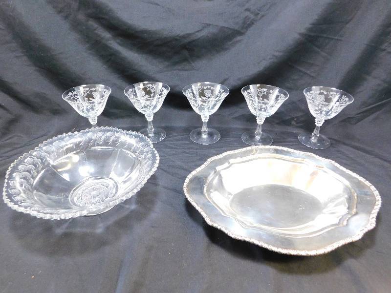 lot 41 image: Lot of Various Items