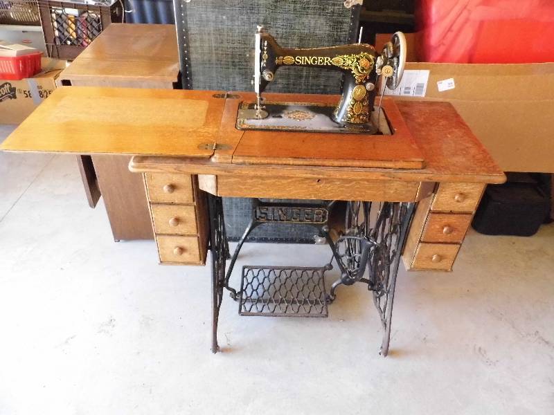 Singer Sewing Machine