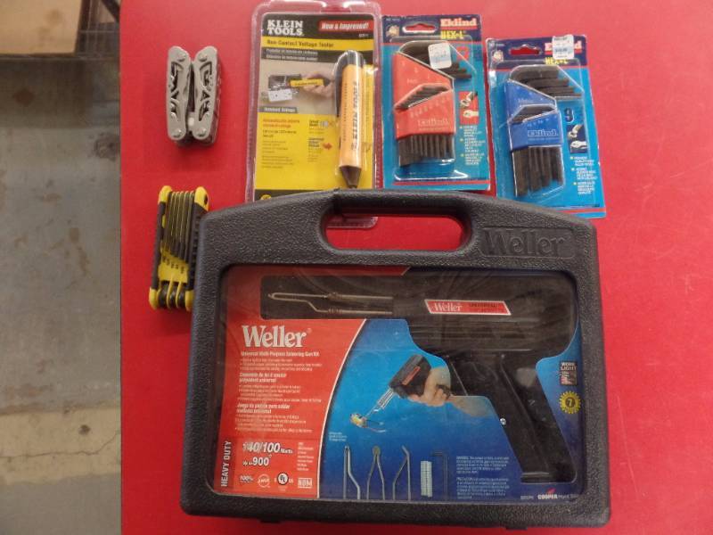 SOLDERING GUN AND HARDWARE