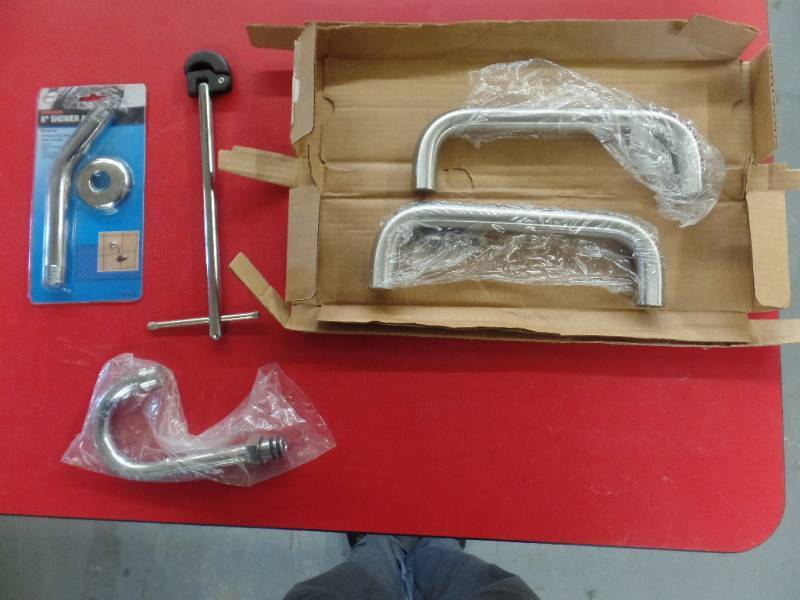 GRAB HANDLES AND HARDWARE - NEW