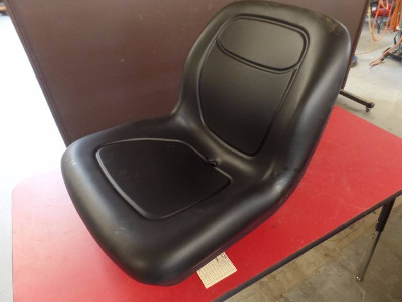 UTILITY VEHICLELAWN GARDEN SEAT