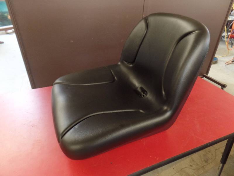 UTILITY VEHICLE  LAWN GARDEN SEAT