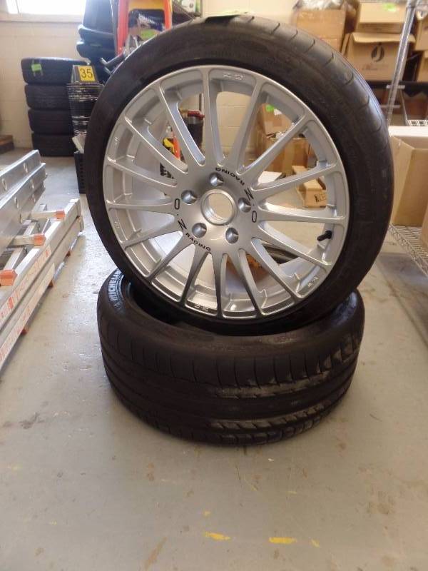 BMW SPARE TIRE KIT