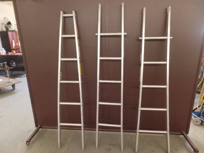 WINDOW WASHING LADDER