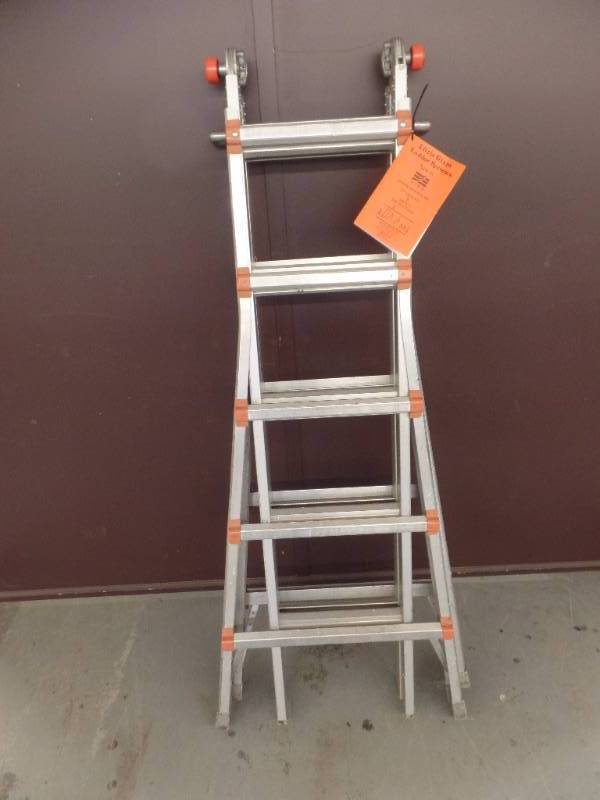 LITTLE GIANT LADDER