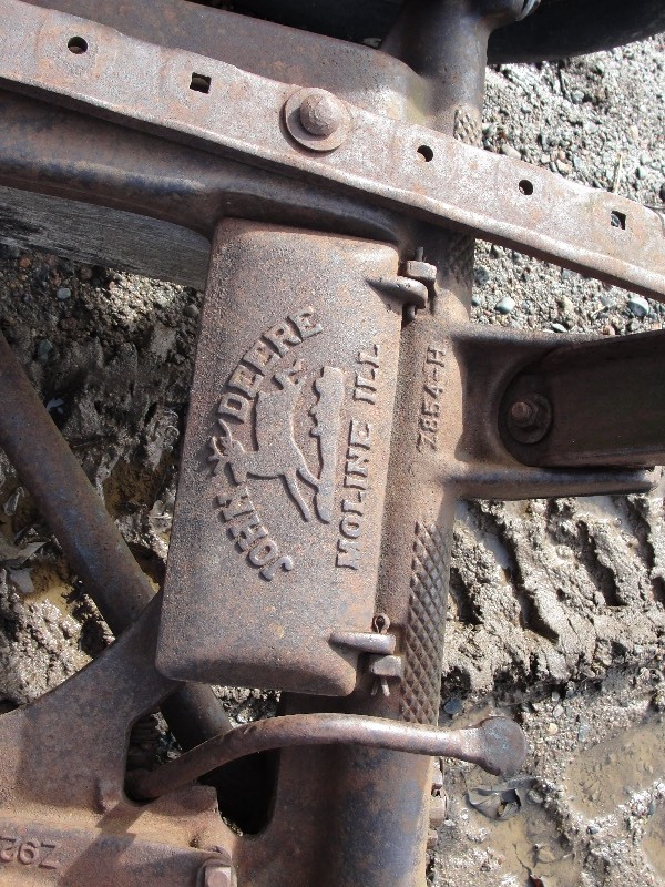 lot 15 image: JOHN DEERE   #4 BIG SICKLE MOWER