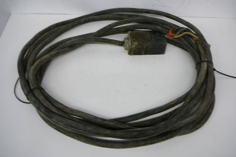 lot 10 image: Welding Cord