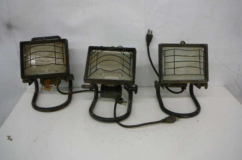 lot 14 image: Working Lights