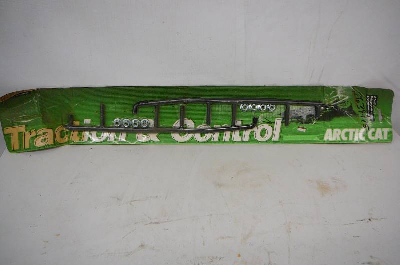 lot 25 image: Arctic-Cat Wearbar