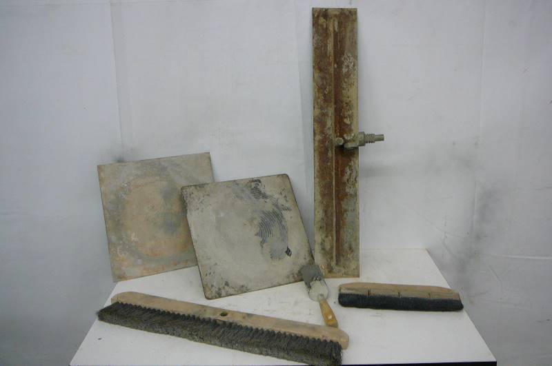 lot 35 image: Cement Tools