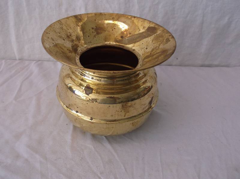 Spittoon
