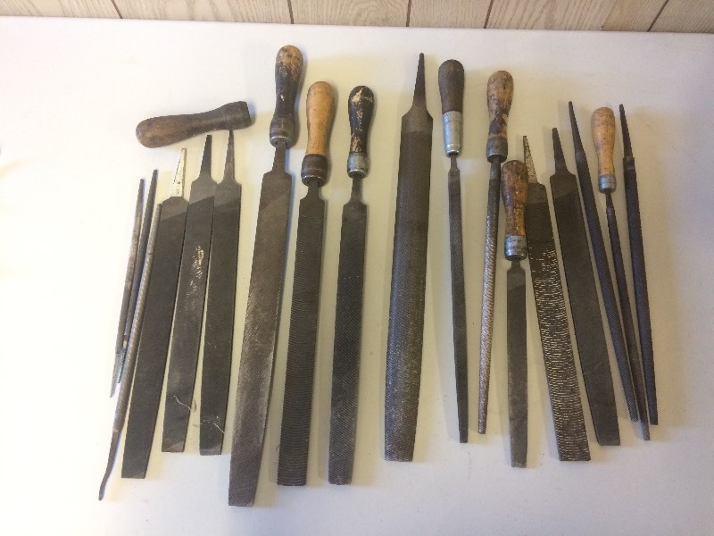 lot 11 image: Tools - 18 Misc Files