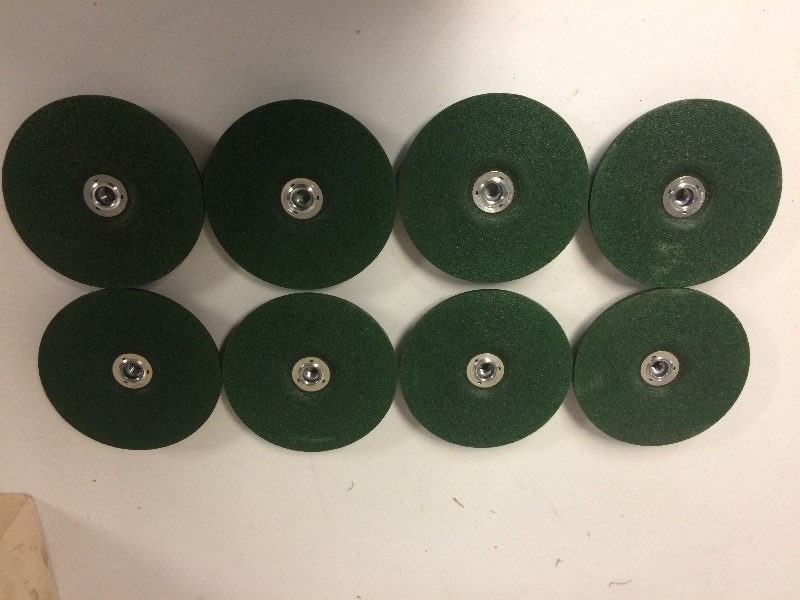lot 28 image: 8 New 3M Grinding Disc 7