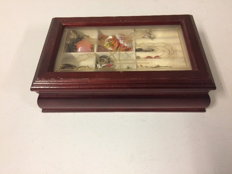 lot 79 image: Jewlery Box with Costume Jewelry