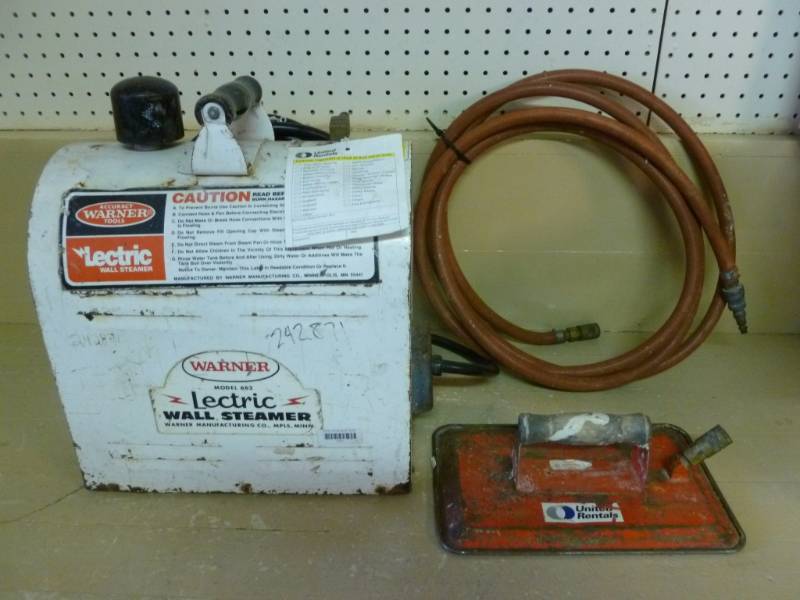 lot 15 image: Commercial Wall Steamer