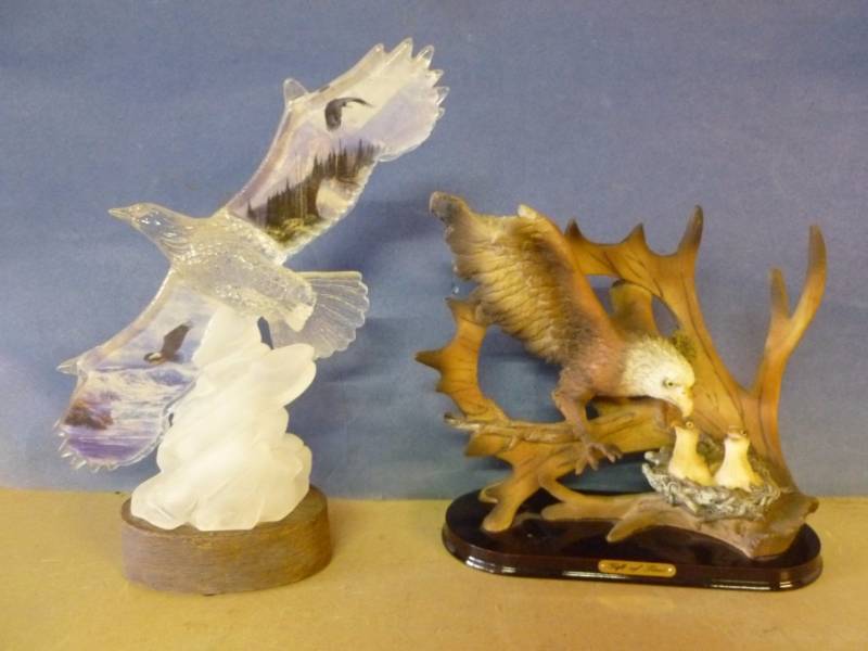 lot 99 image: Eagle Decorations