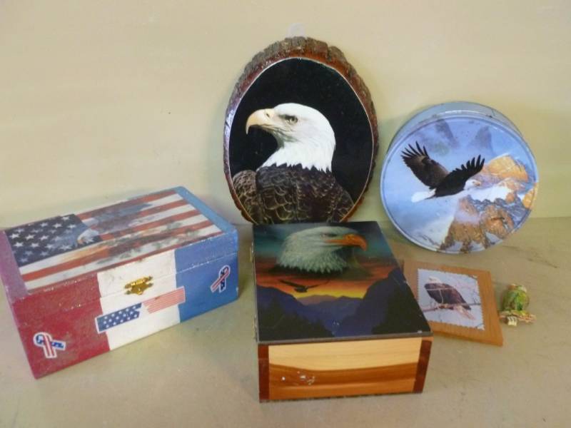 lot 111 image: Eagle Themed Items