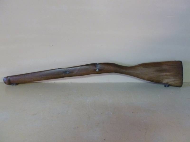 lot 124 image: Vintage Gun Stock