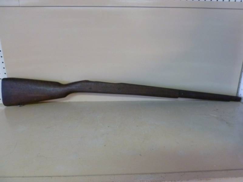 lot 125 image: Vintage Gun Stock
