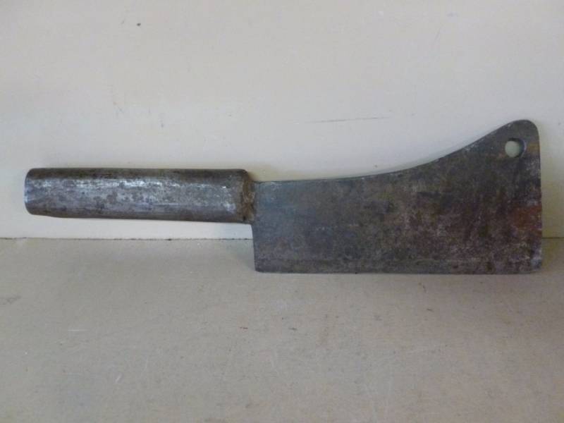 lot 130 image: Vintage Cleaver Knife