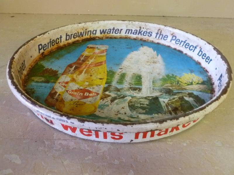 lot 146 image: Vintage Grain Belt
