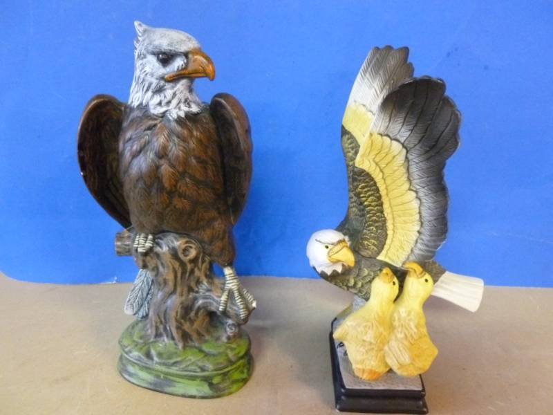 lot 157 image: Eagle Decorations