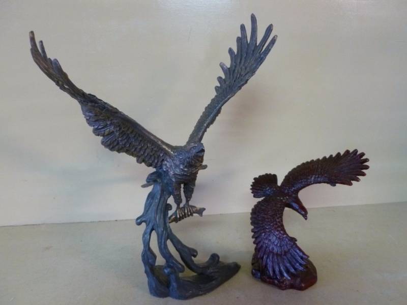 lot 159 image: Eagle Decorations