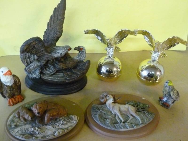 lot 163 image: Eagle Decorations
