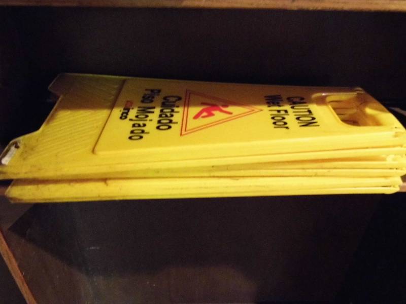 4 Wet Floor Signs
