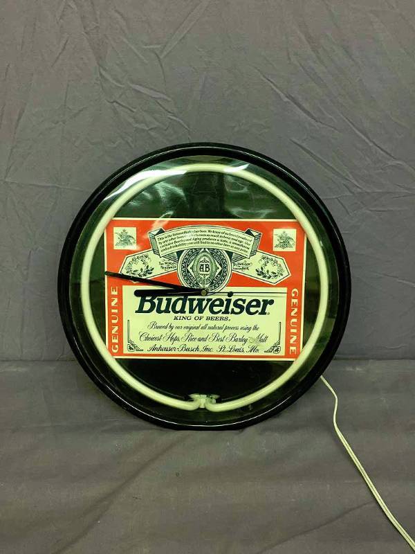 lot 54 image: Budweiser Neon Clock