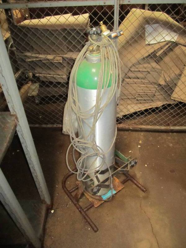 lot 55 image: Oxygen tank ...