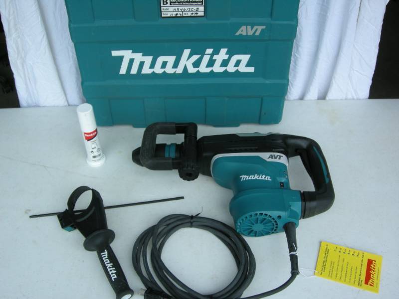 lot 5 image: Makita Rotary Hammer