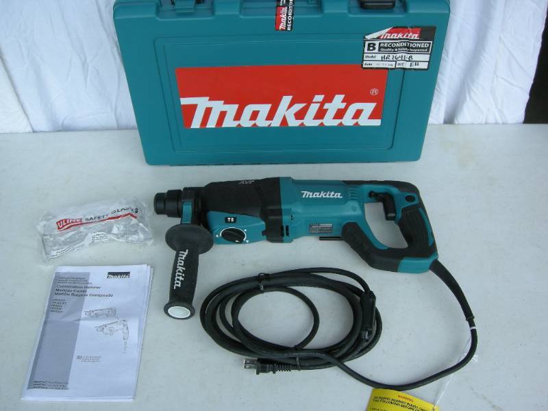 lot 8 image: Makita Combination Hammer Drill