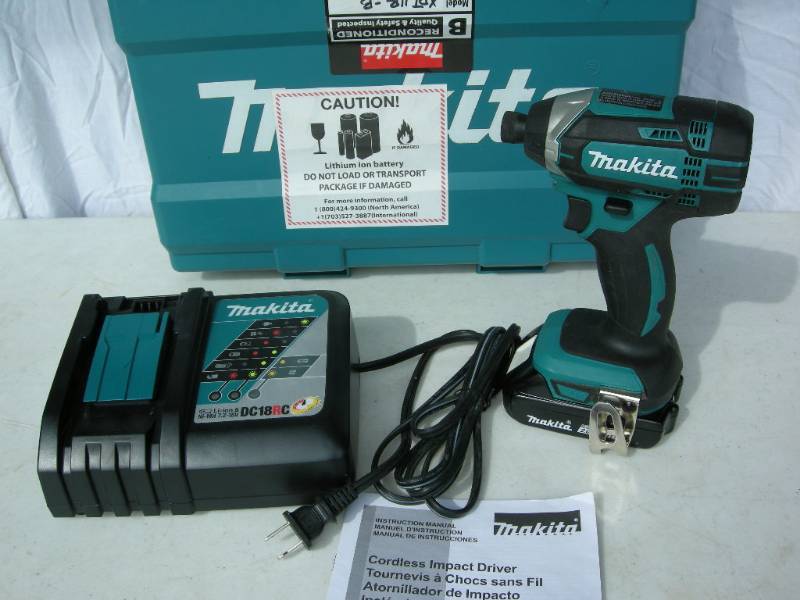 lot 18 image: Makita 18v Impact Driver Kit