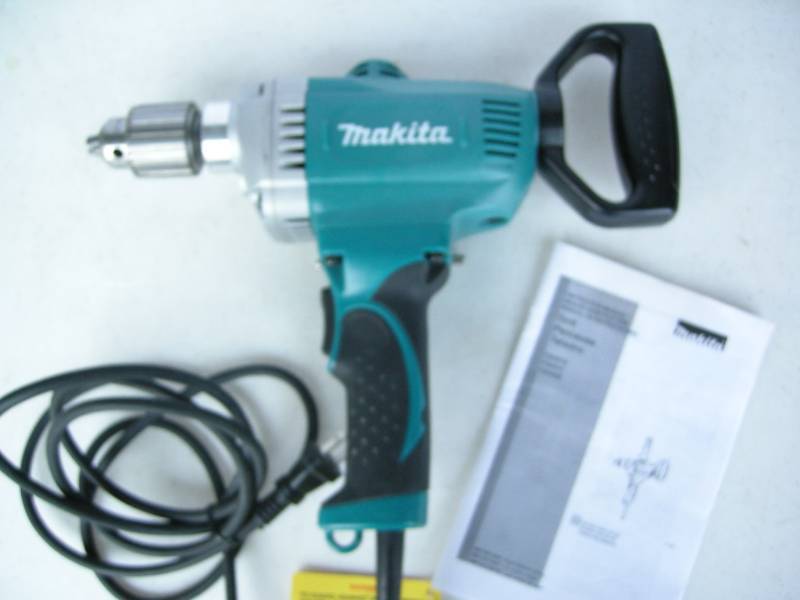 lot 36 image: Makita 12 Heavy Duty DrillMixer