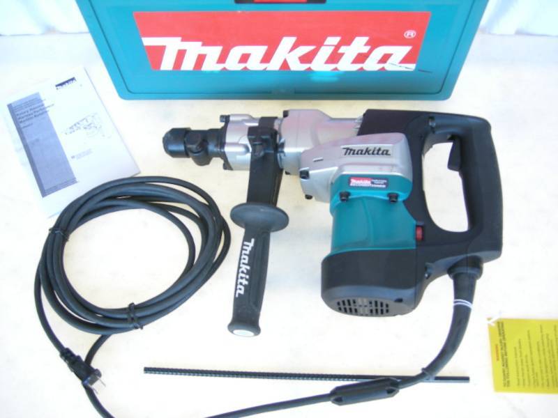 lot 46 image: Makita Rotary Hammer